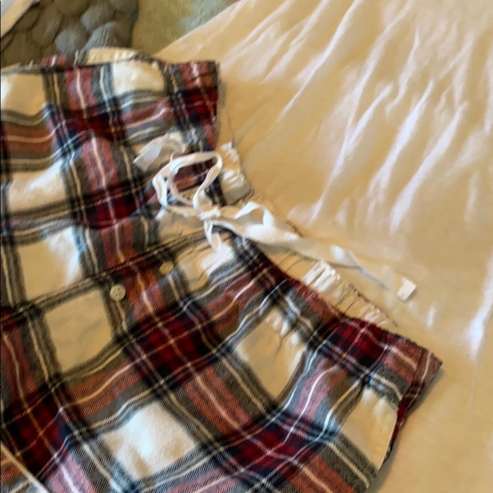 SOLD Abercrombie and Fitch set - Picture 2 of 10
